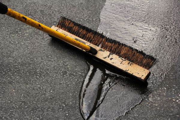 Asphalt Driveway Sealing in Middletown